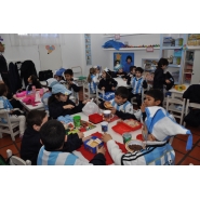 Los más pequeños celebraron el DIA DE LA BANDERA